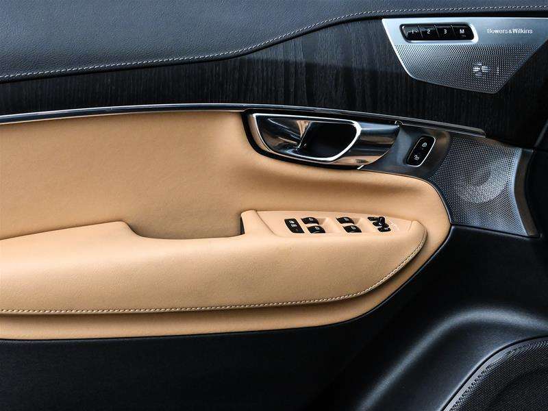 2025 Volvo XC90 T8 Ultra | Apple CarPlay | harman/kardon Speakers thumb 40
