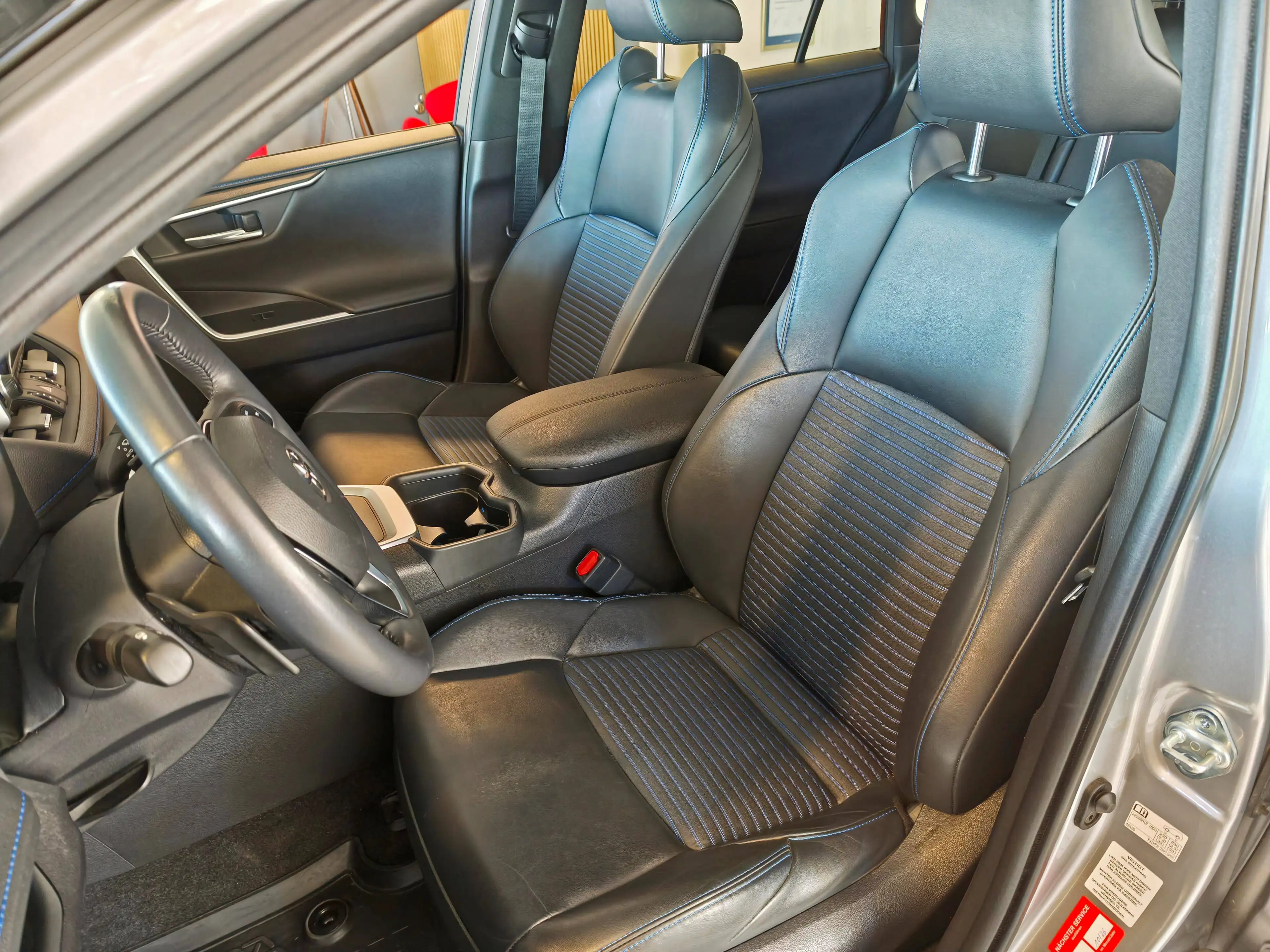 Toyota RAV 4 RAV4 Hybrid 2.5 4x2 Hybrid Style — photo 7
