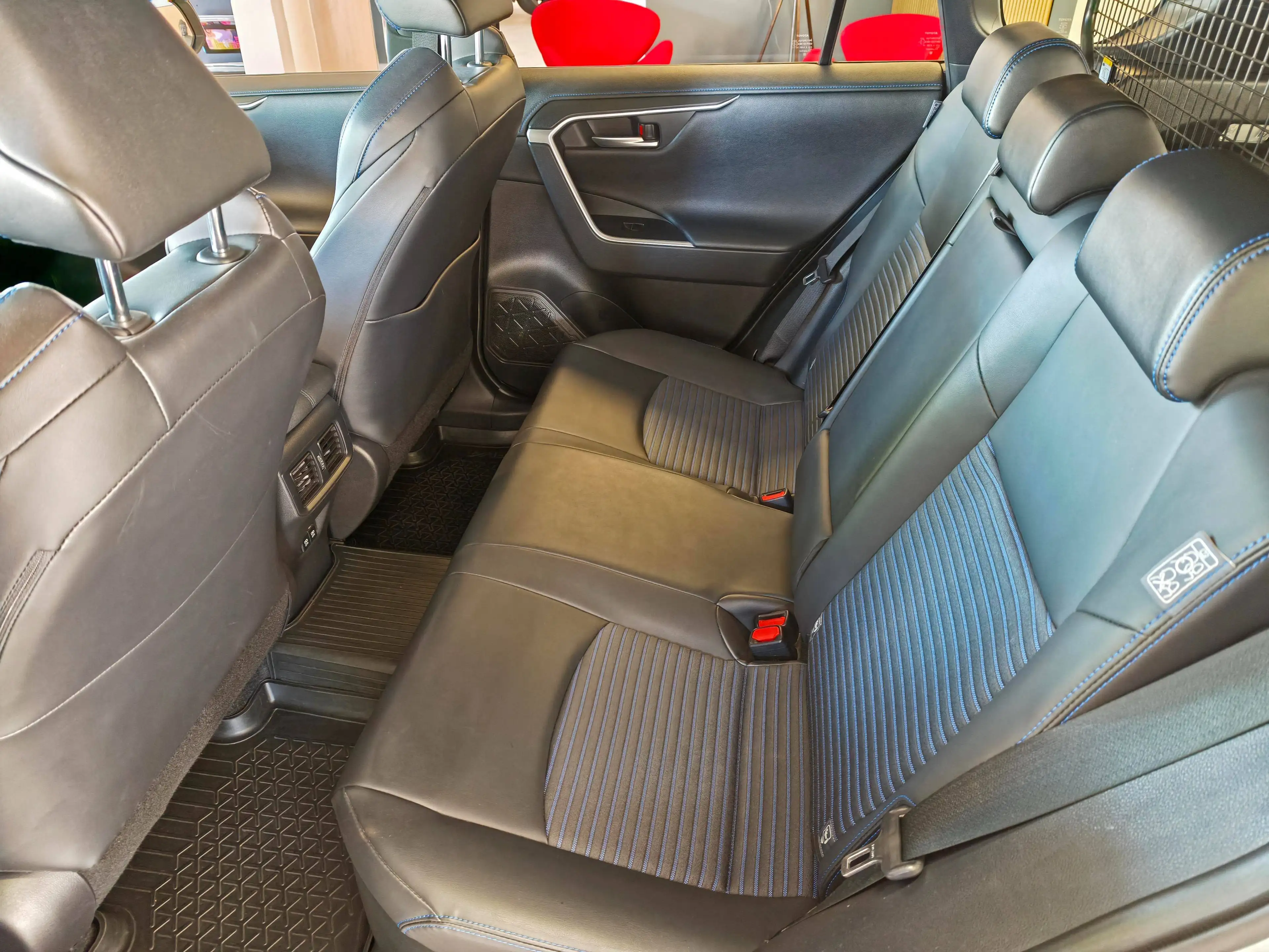 Toyota RAV 4 RAV4 Hybrid 2.5 4x2 Hybrid Style — photo 8