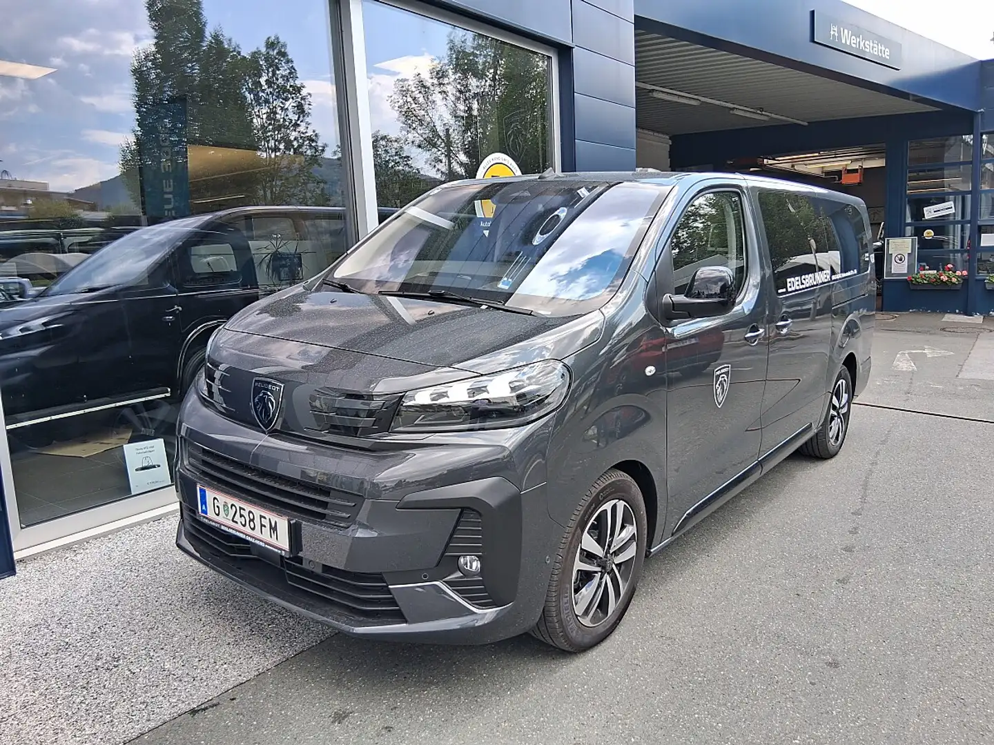 Peugeot Traveller Premium BlueHDi 180 Lang EAT8 Grau - 1