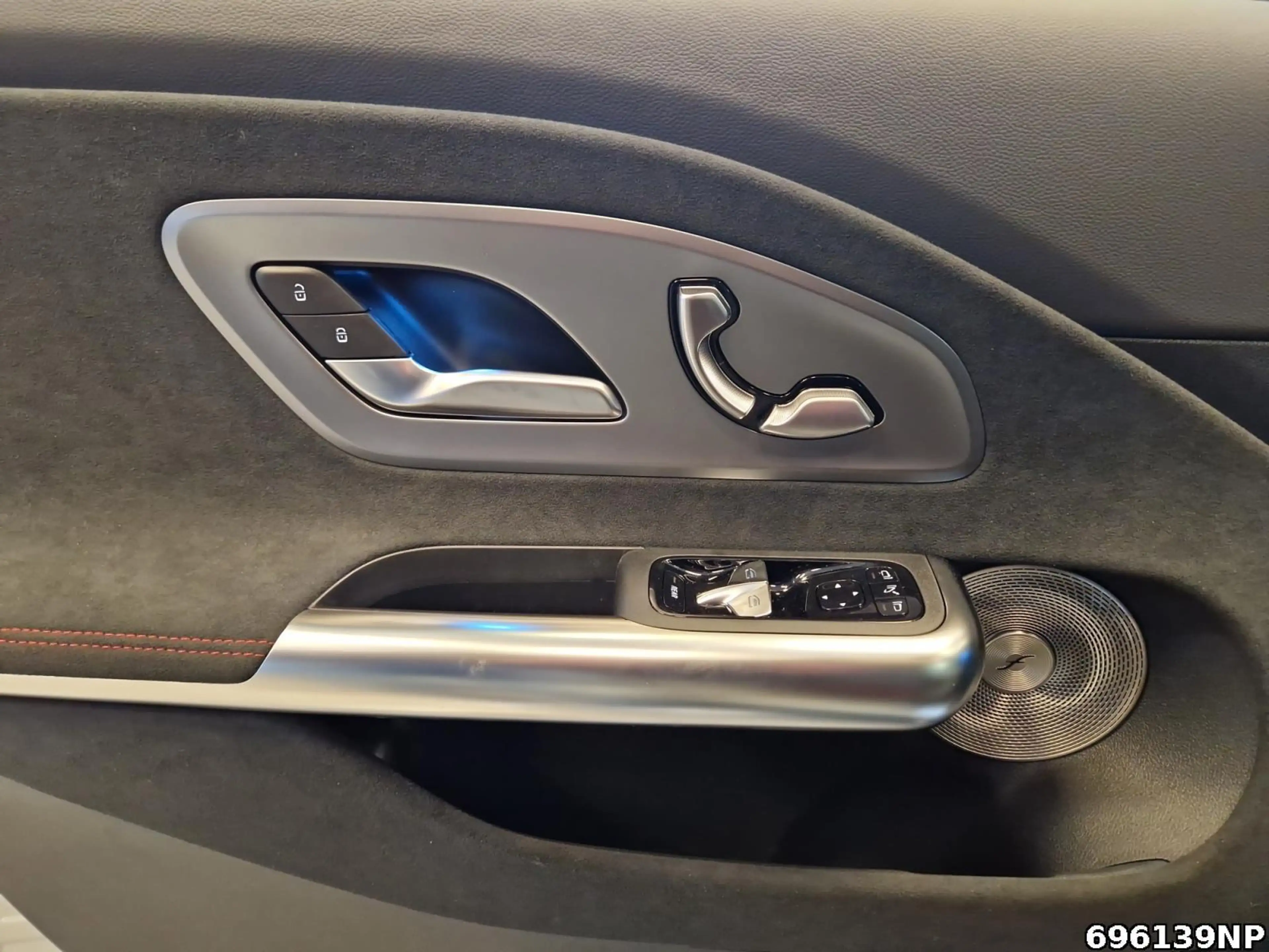 Mercedes-Benz CLA 200 4MATIC AMG LINE PLUS+BURMESTER+HUD+PANO — photo 13