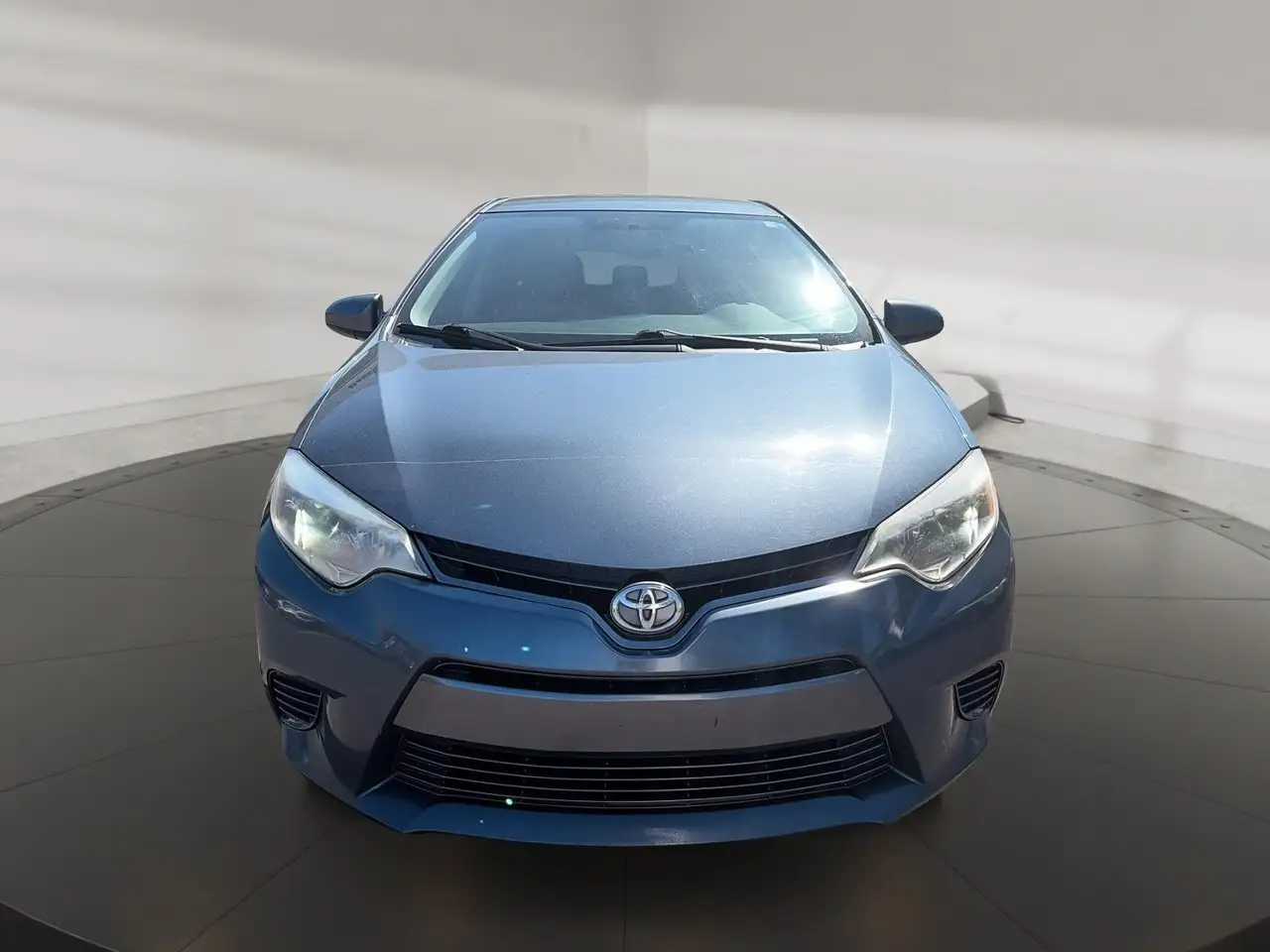 Toyota Corolla снимка Toyota Corolla