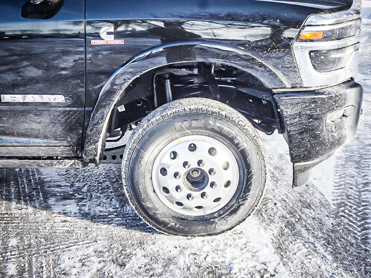 RAM 3500 снимка RAM 3500