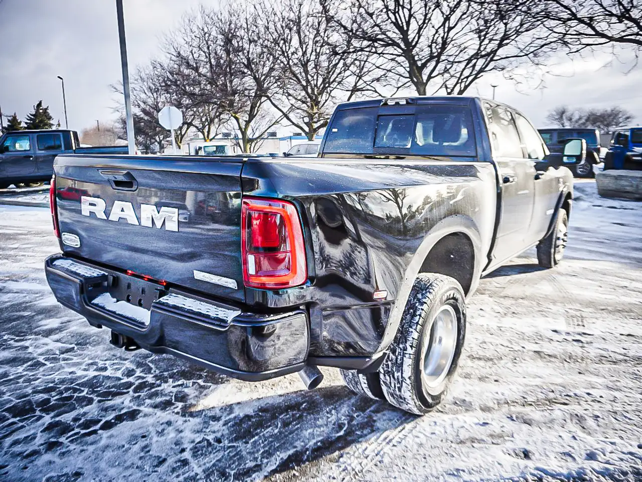 RAM 3500 снимка RAM 3500