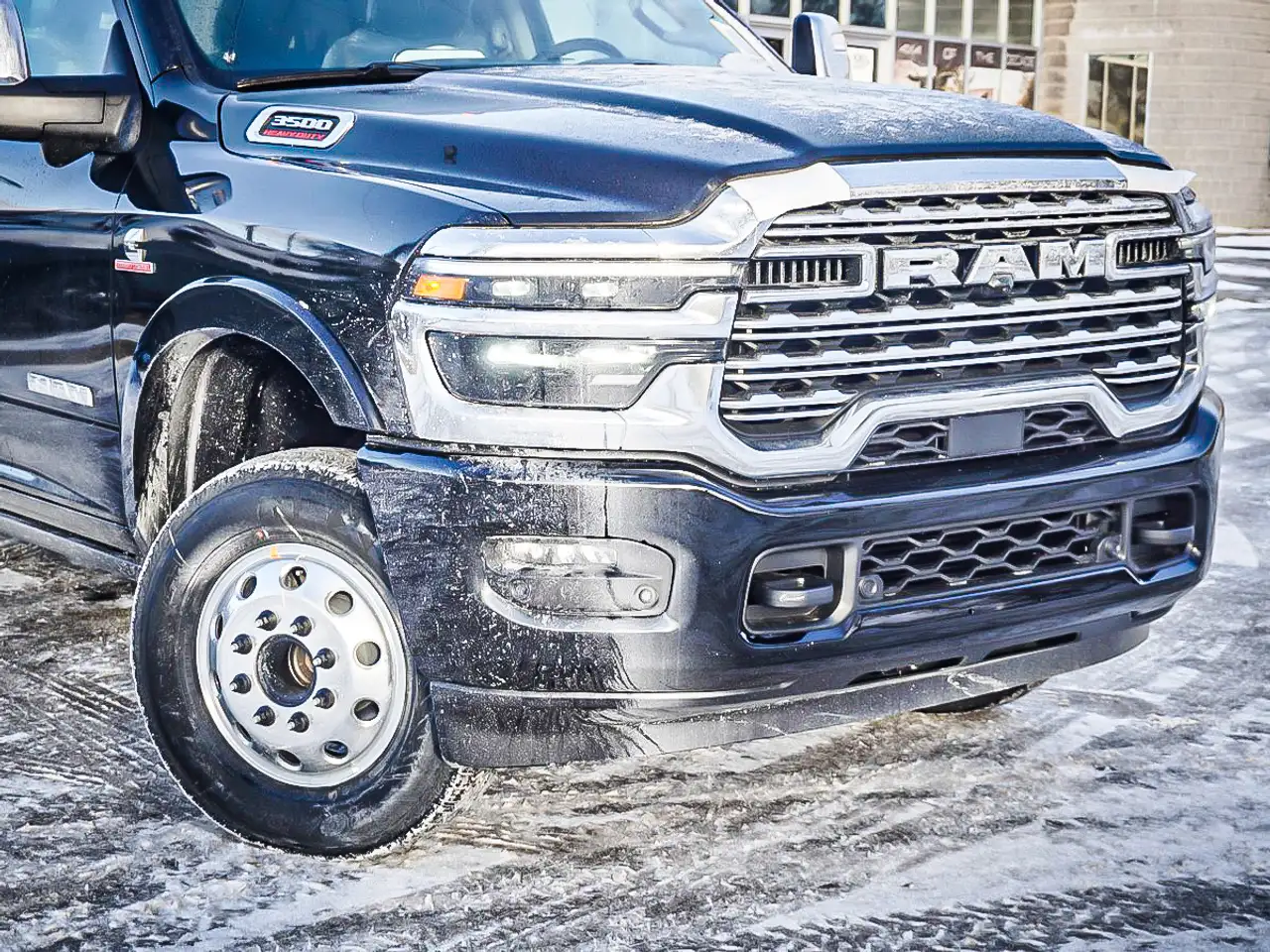 RAM 3500 снимка RAM 3500