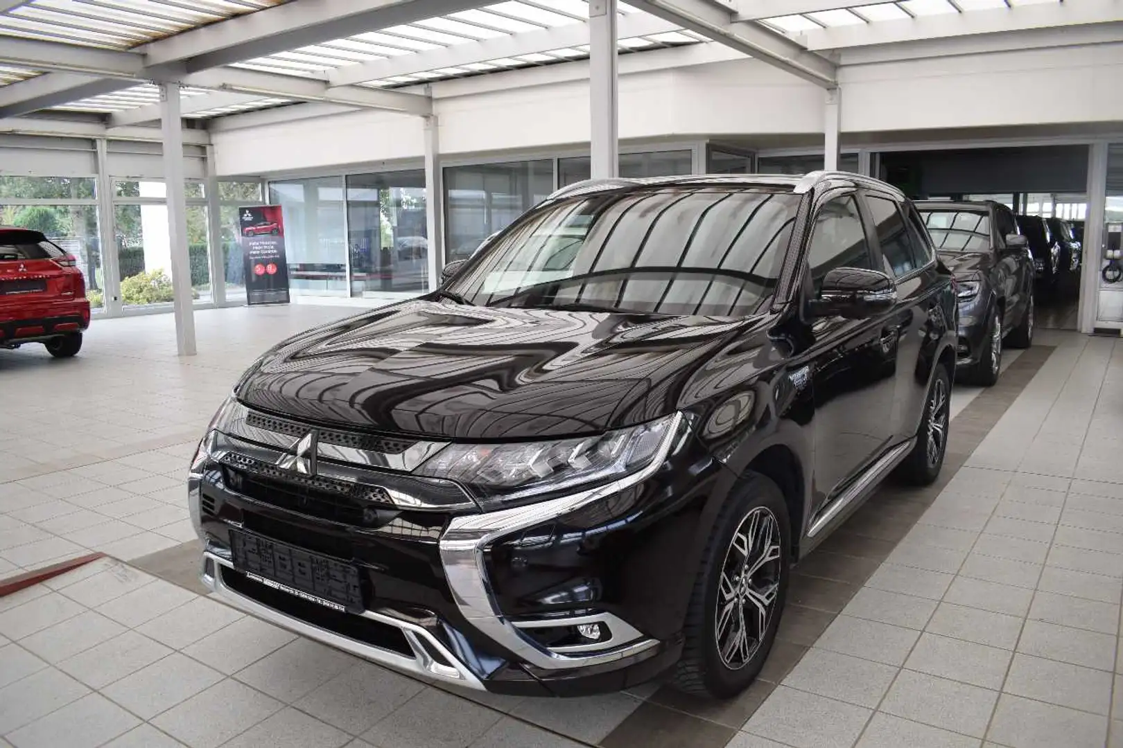 Mitsubishi Outlander Outlander Plug-in Hybrid Spirit Plus 4WD Schwarz - 1