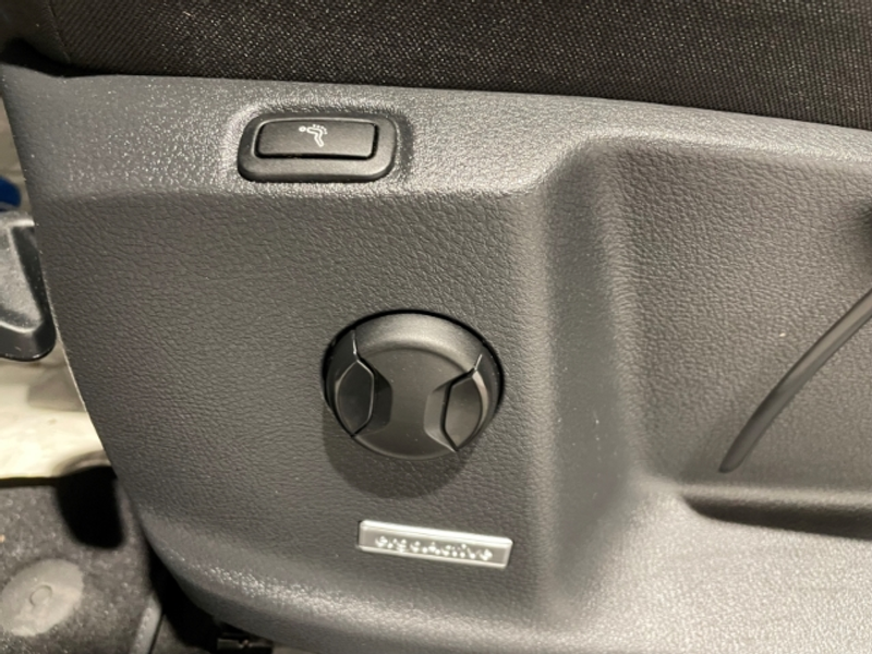 Volkswagen Touran 2.0 TDI DSG Comfortline  EU6d Navi LED ACC — photo 6