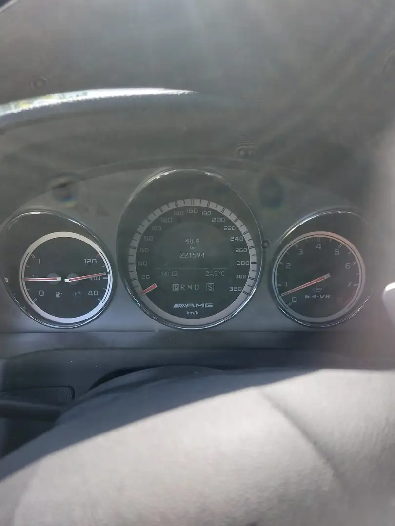 Mercedes-Benz C 63 AMG T Avantgarde Aut. Grau - 2