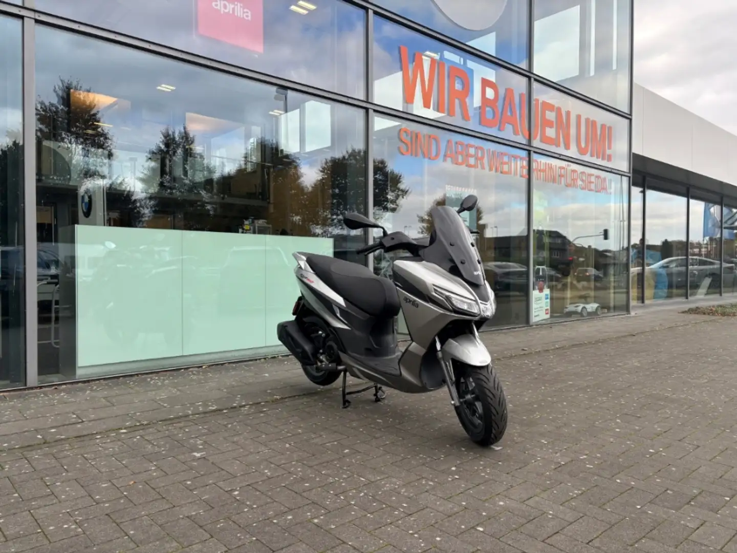 Aprilia SXR 50 Instinctive Grey Gris - 2