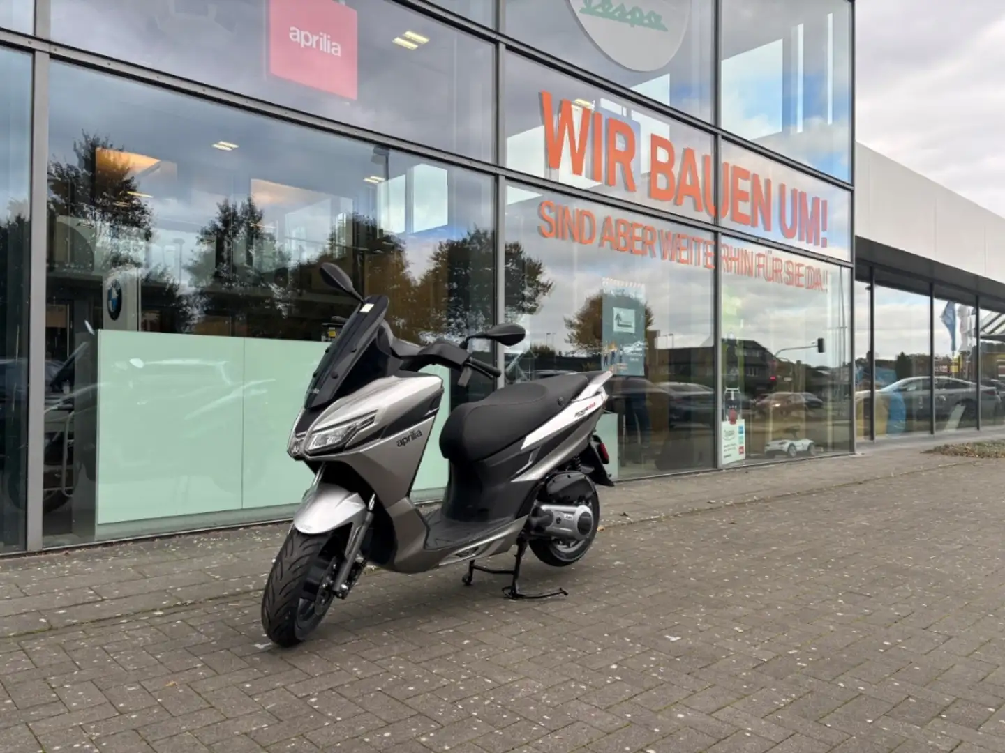 Aprilia SXR 50 Instinctive Grey Gris - 1