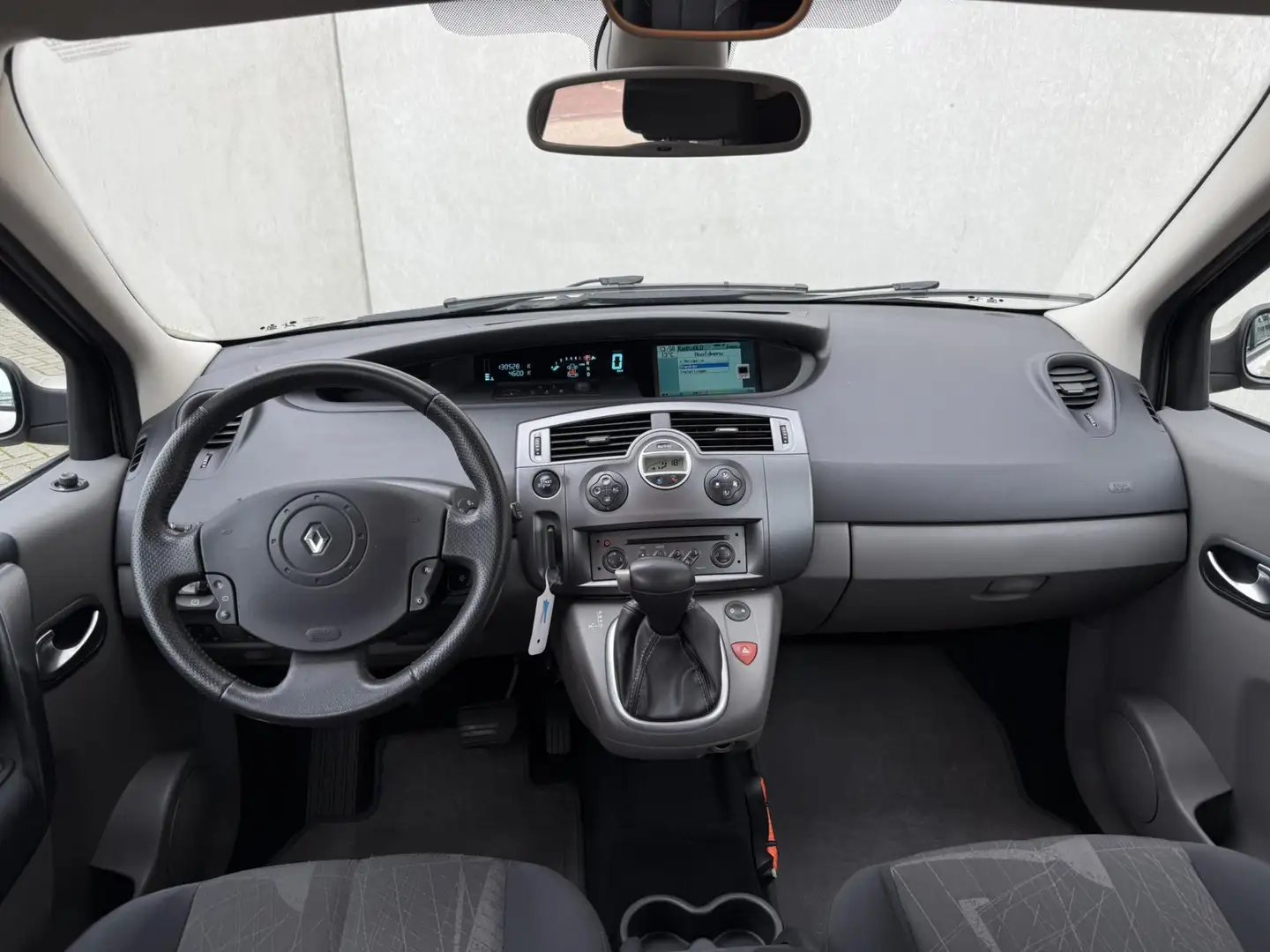 Renault Scenic 2.0-16V Privilège Luxe, Automaat, Airco Beige - 2