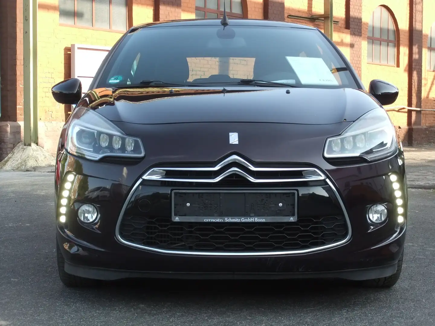 Citroen DS3 SoChic Cabrio aus erster Hand Violett - 2