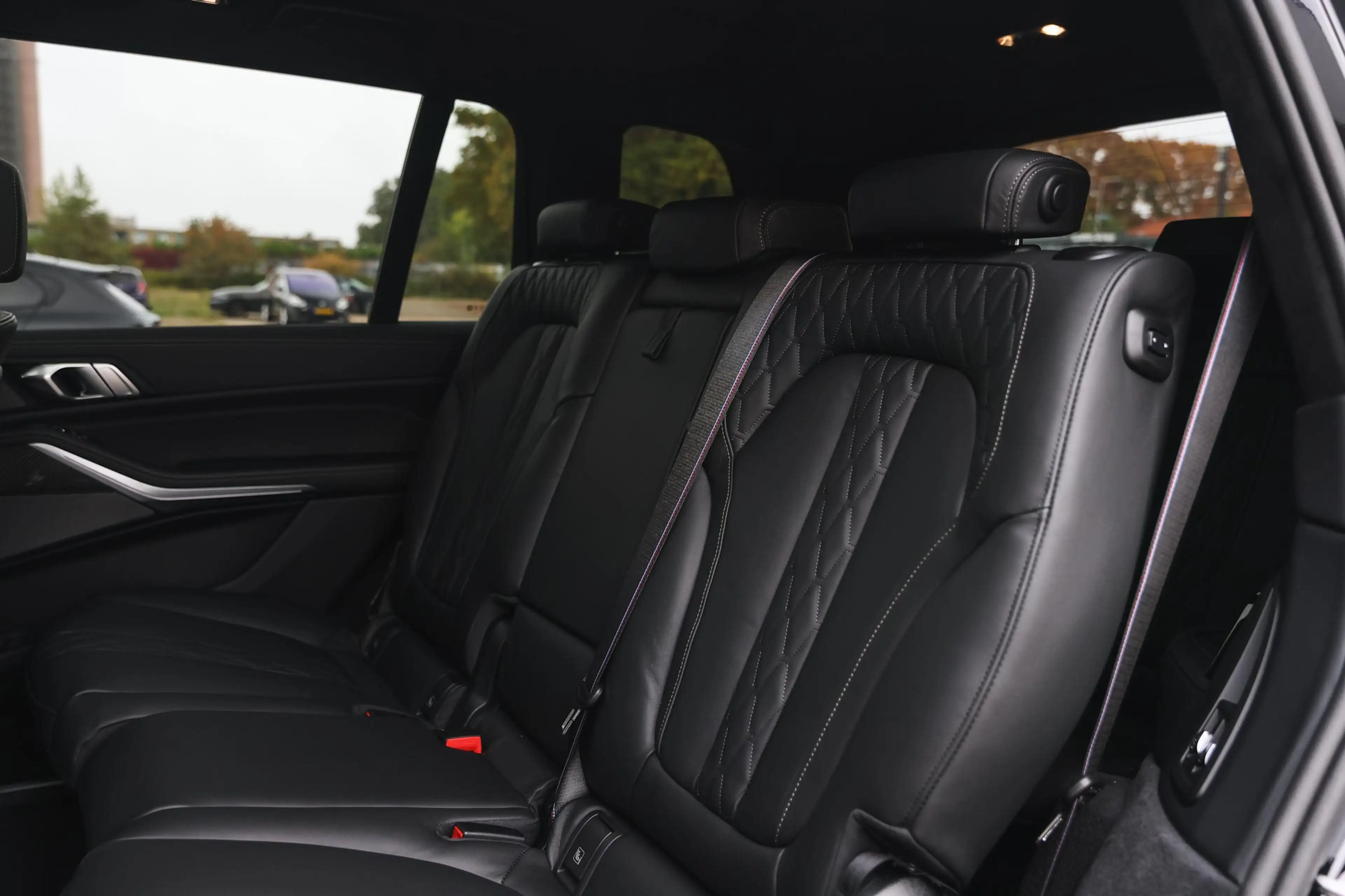 BMW X7 xDrive40i M Sport Automaat / Panoramadak Sky Loung — photo 13