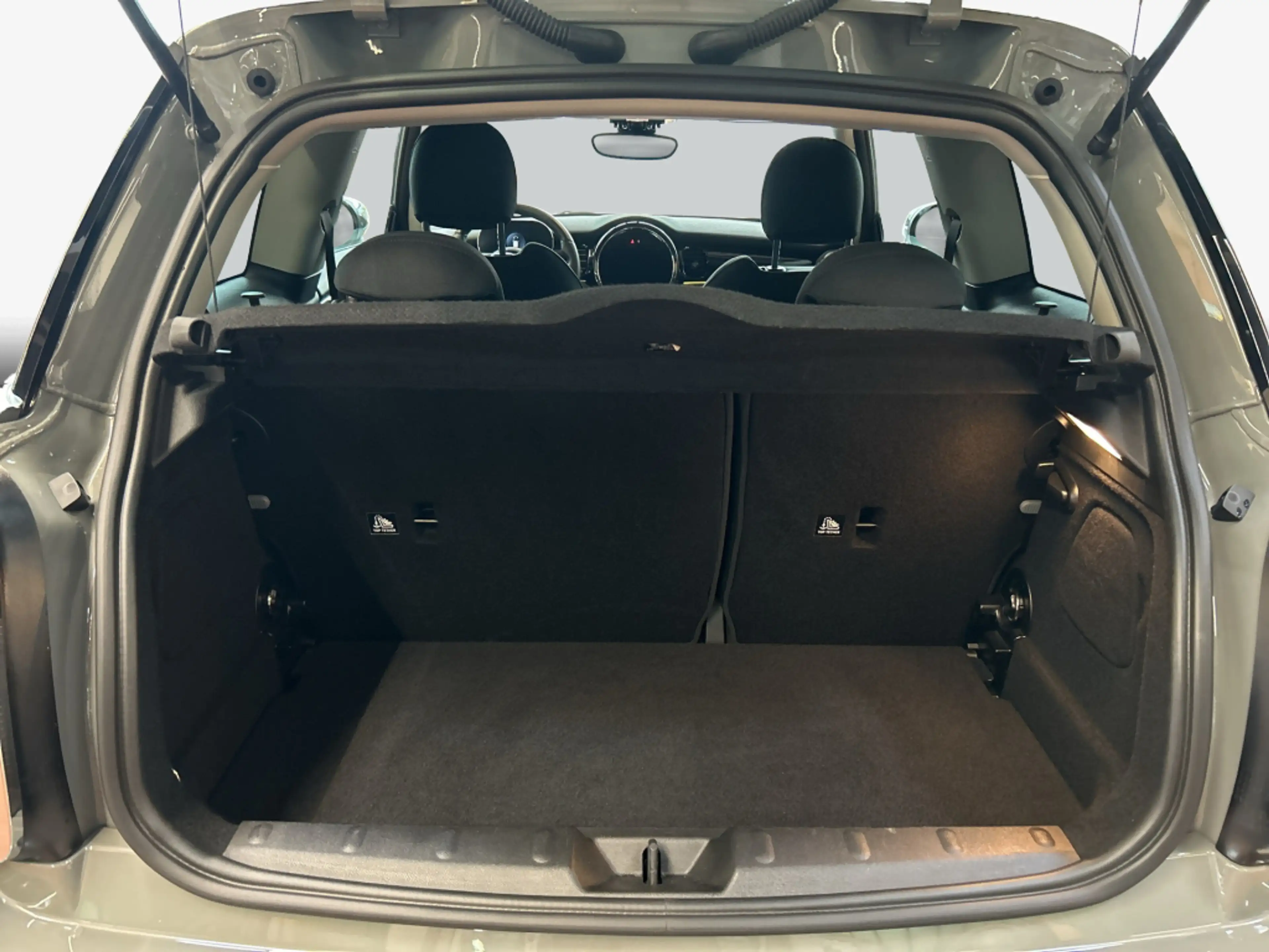 MINI Cooper SE Cooper SE Essential Trim LED Navi SHZ — photo 9