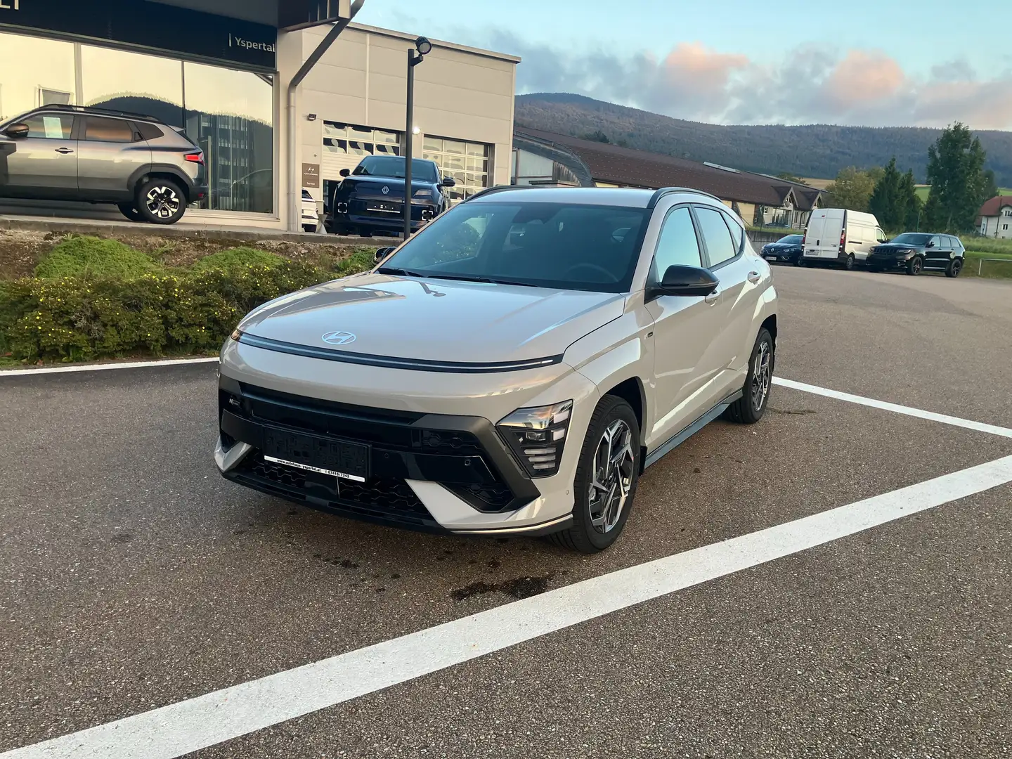 Hyundai KONA Kona SX2 HEV N Line 1,6 GDi 2WD Grau - 2