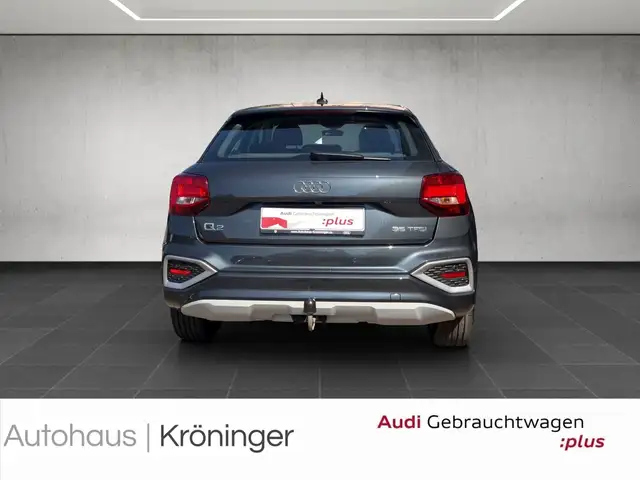 Audi Q2 view 6