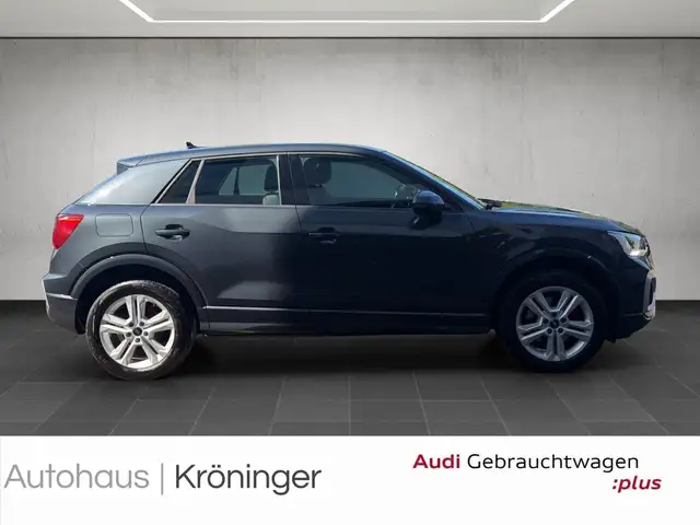 Audi Q2 view 4