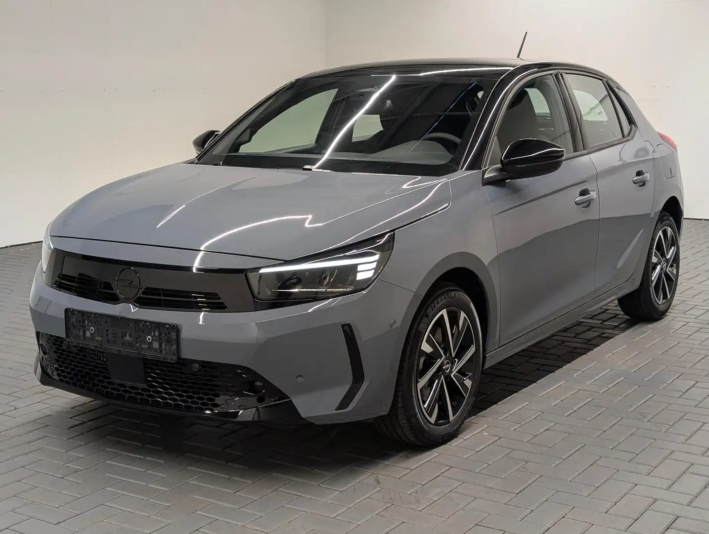 Opel Corsa F GS LED/CarPlay/Kam/SHZ/Tempomat/16-LM Grijs - 1