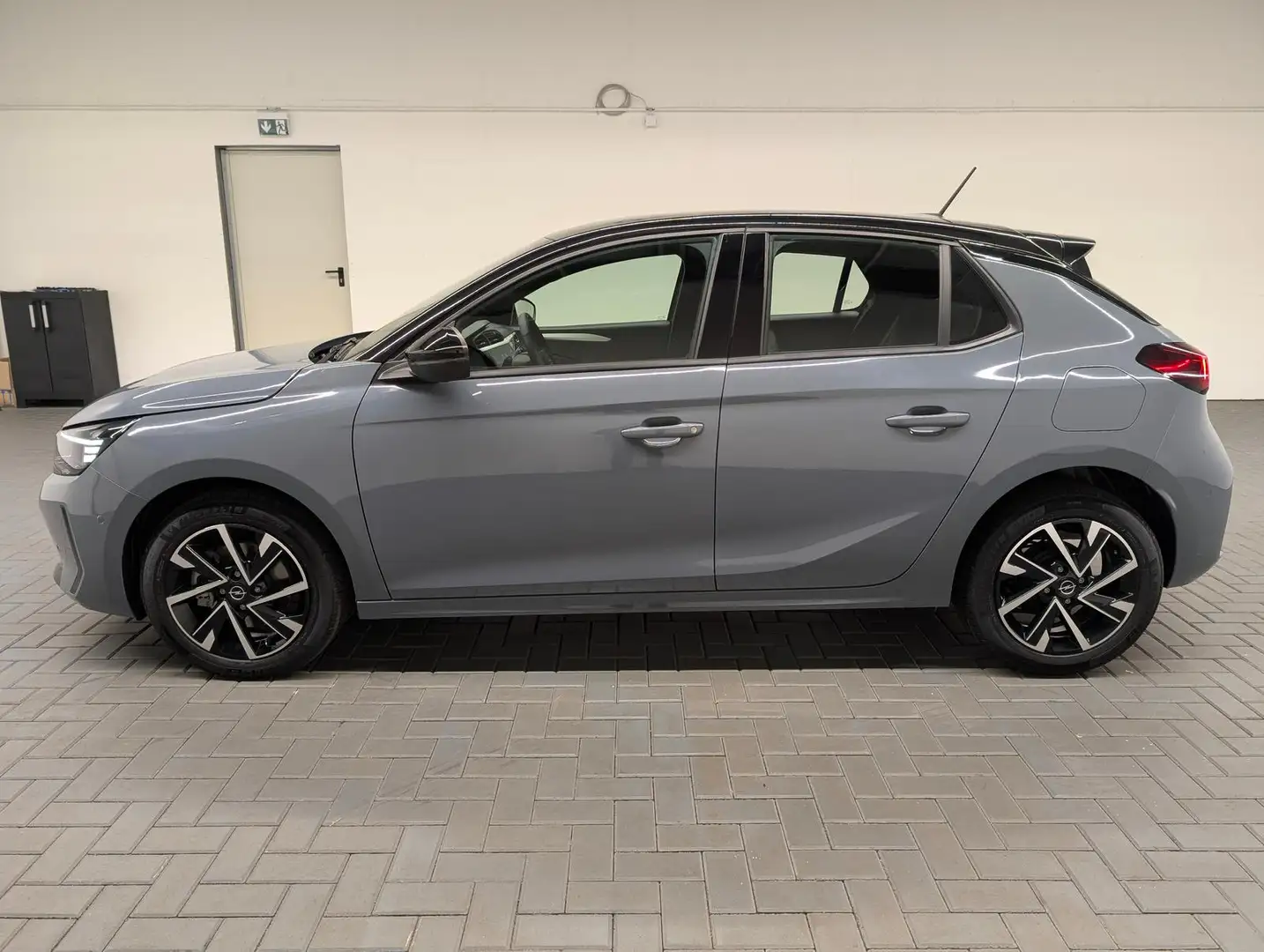 Opel Corsa F GS LED/CarPlay/Kam/SHZ/Tempomat/16-LM Grijs - 2