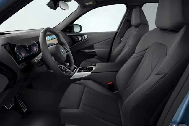 BMW X3 view 4