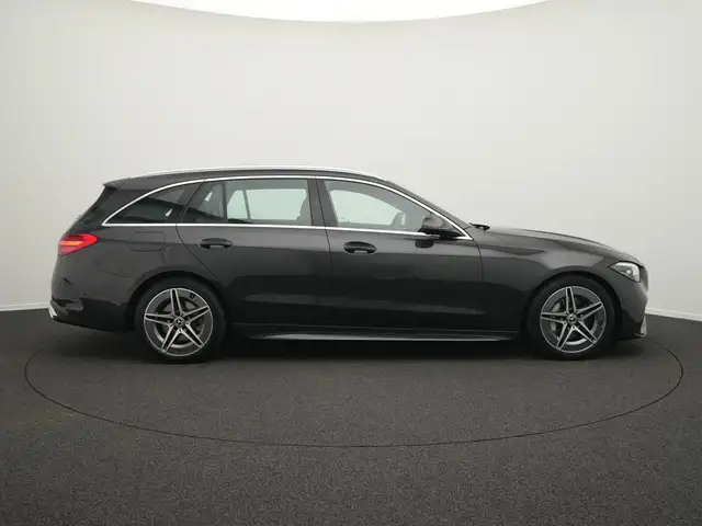 Mercedes-Benz C-Class view 5