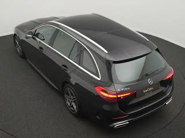 Mercedes-Benz C-Class view 13