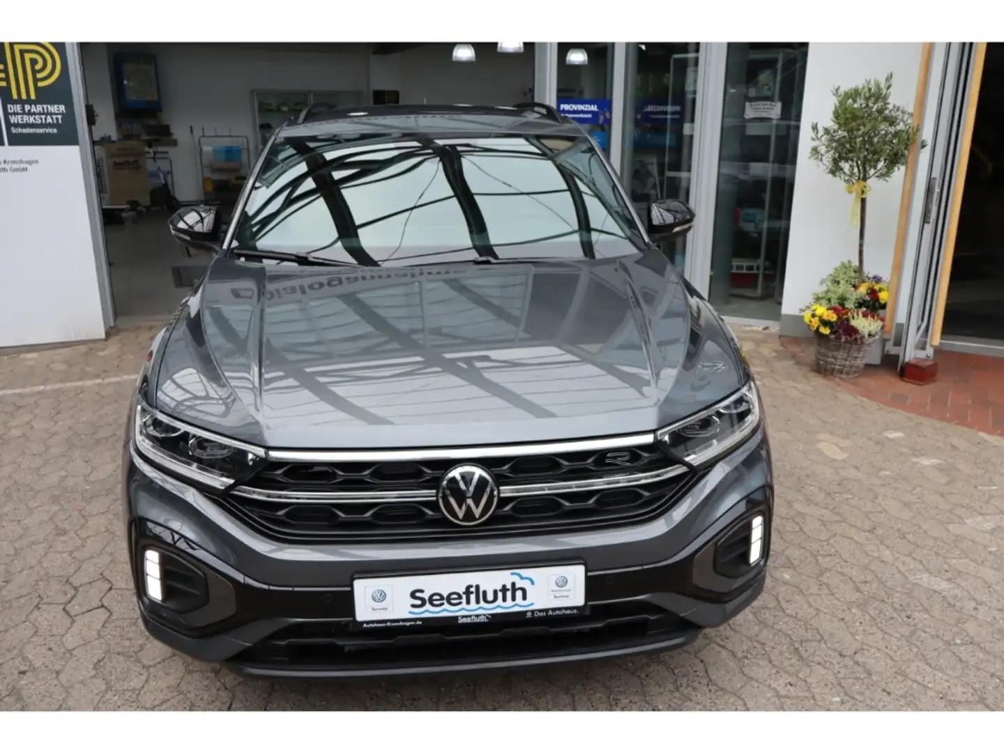 Volkswagen T-Roc 1.5 DSG R-Line IQ-Drive Black Style RFK Spurwechse Grau - 2