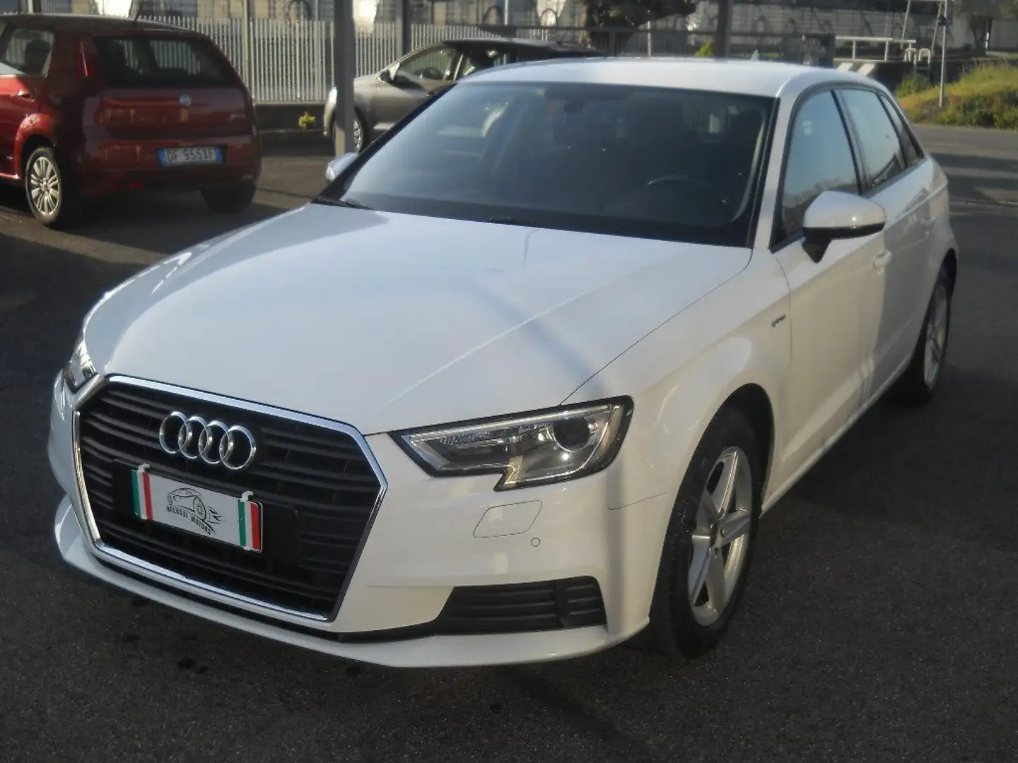 Audi A3 SPB 1.4 TFSI g-tron Business METANO Blanc - 1