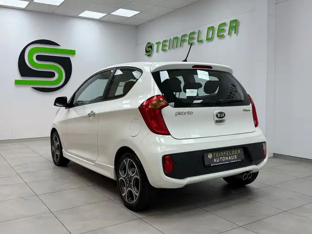 Kia Picanto view 5