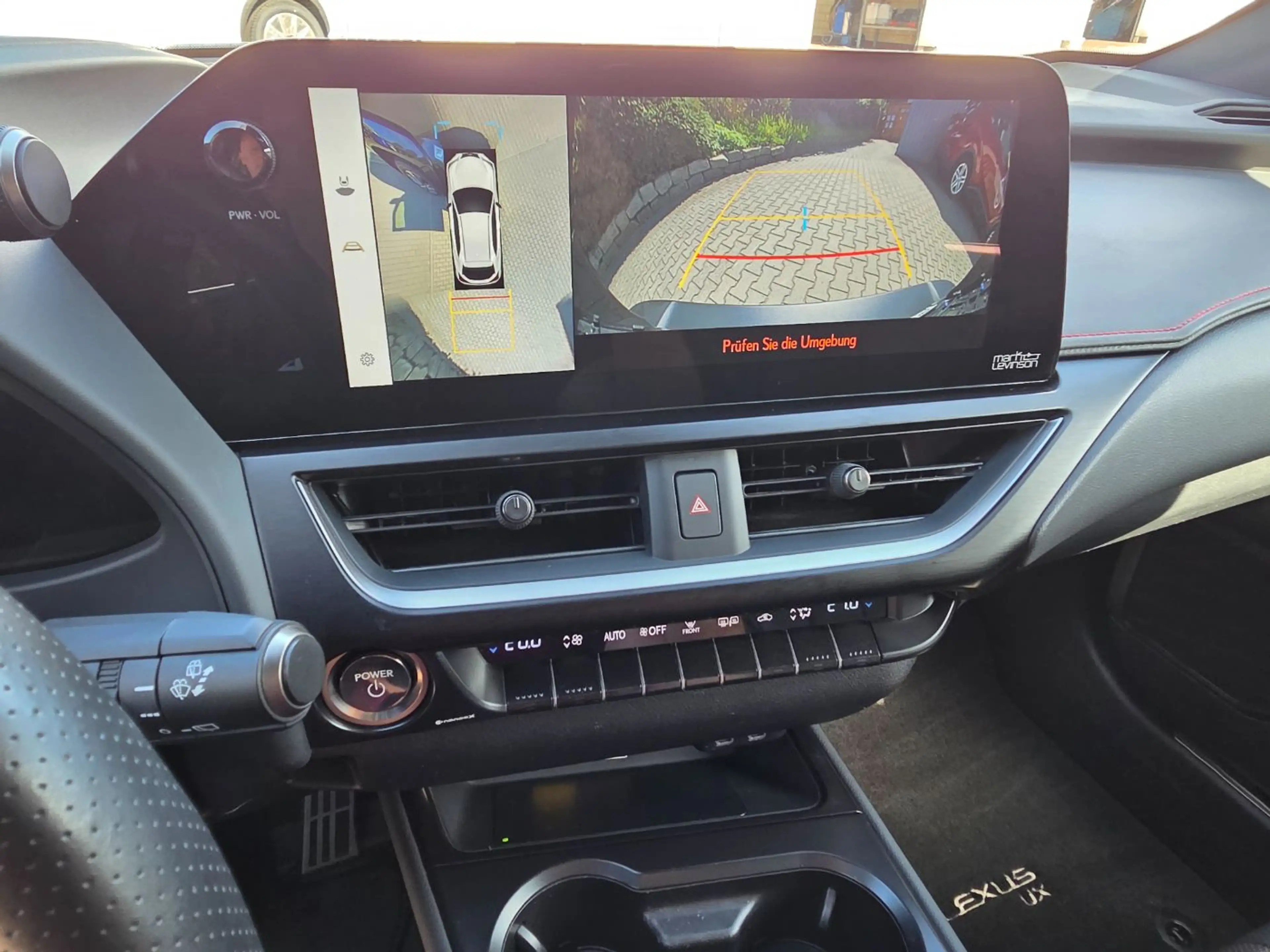 Lexus UX 250h F-Sport ACC+LED+Navi+SD+SHZ+Kam. — photo 14