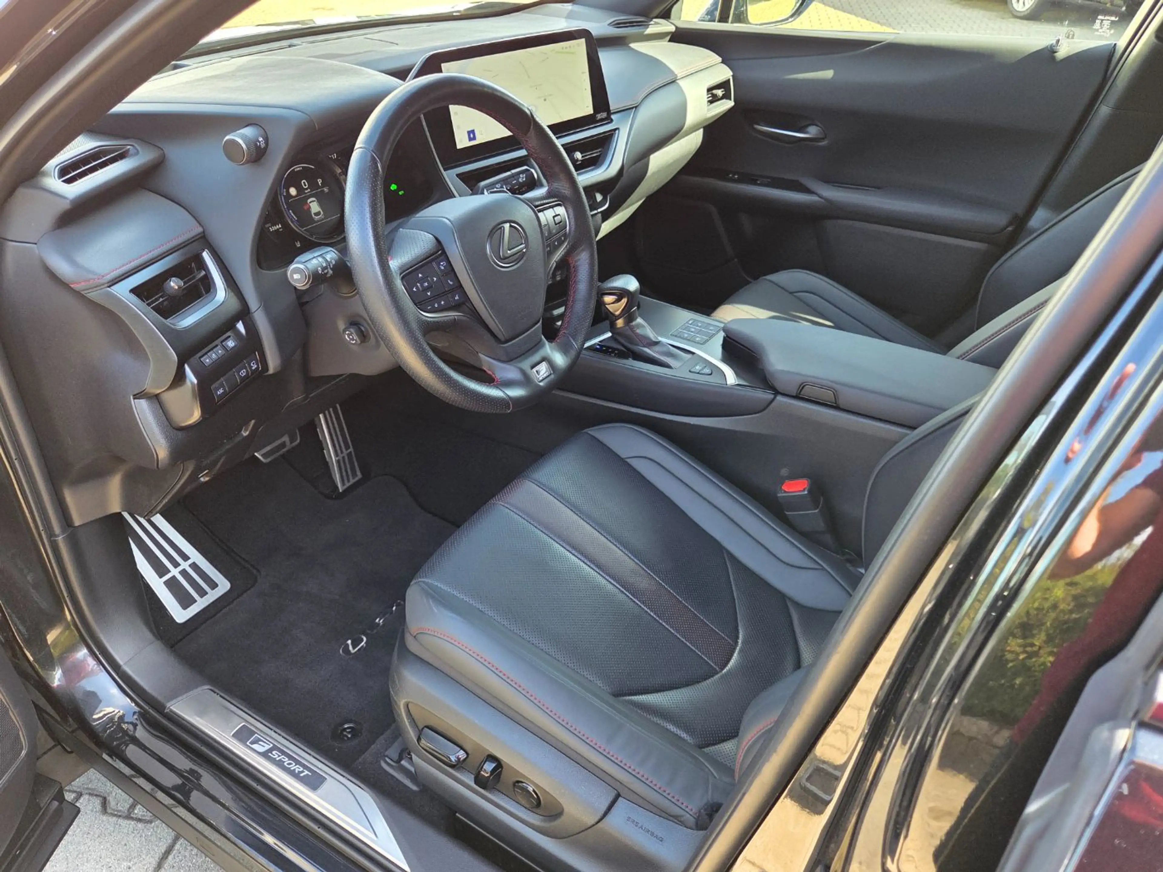 Lexus UX 250h F-Sport ACC+LED+Navi+SD+SHZ+Kam. — photo 5