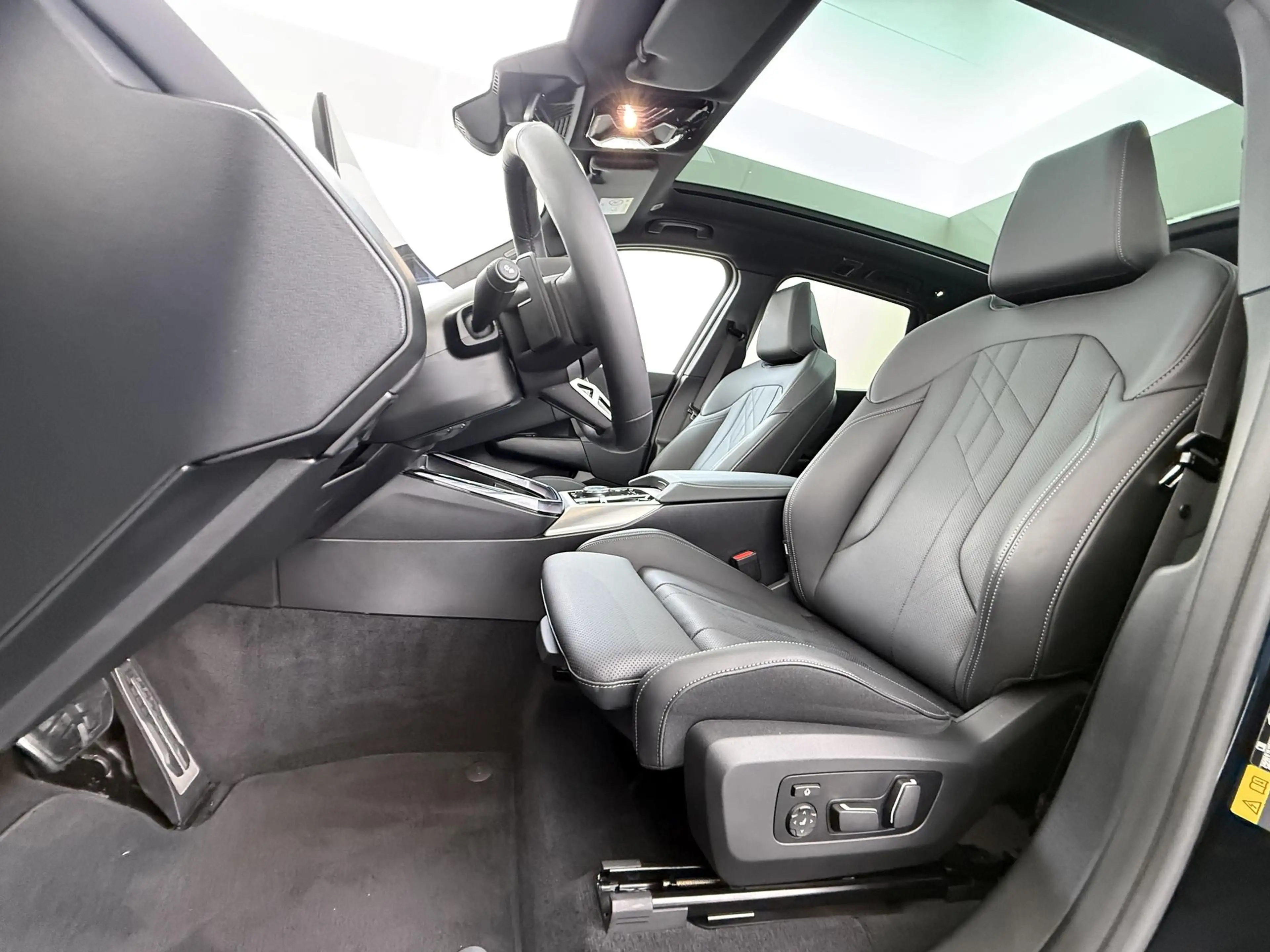 BMW X3 30e xDrive M Sport | PHEV | Panorama | 360 Camera — photo 13