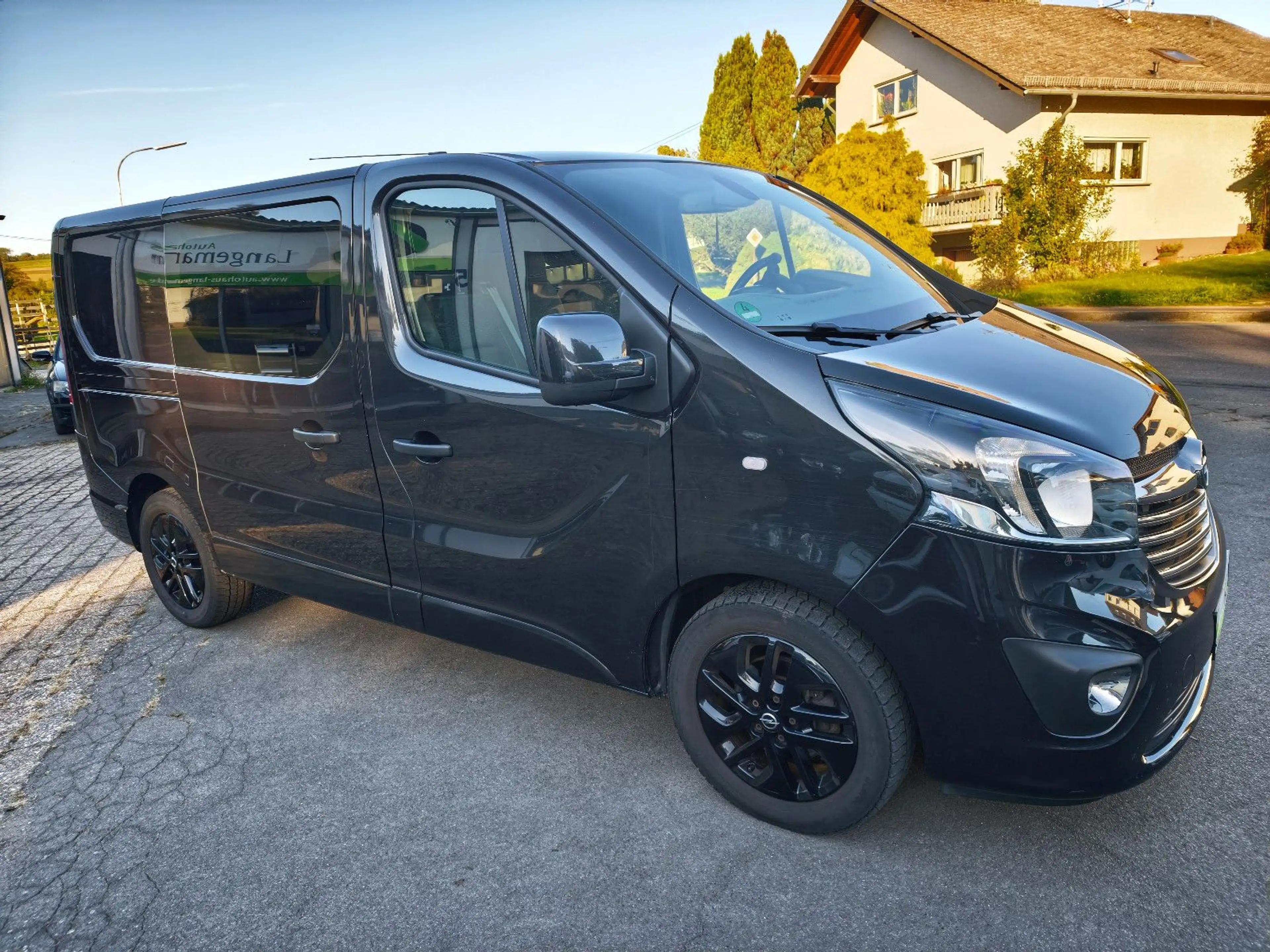 Opel Vivaro Kasten L1H1 2,7t NAVI KAMERA ALU AHK — photo 7