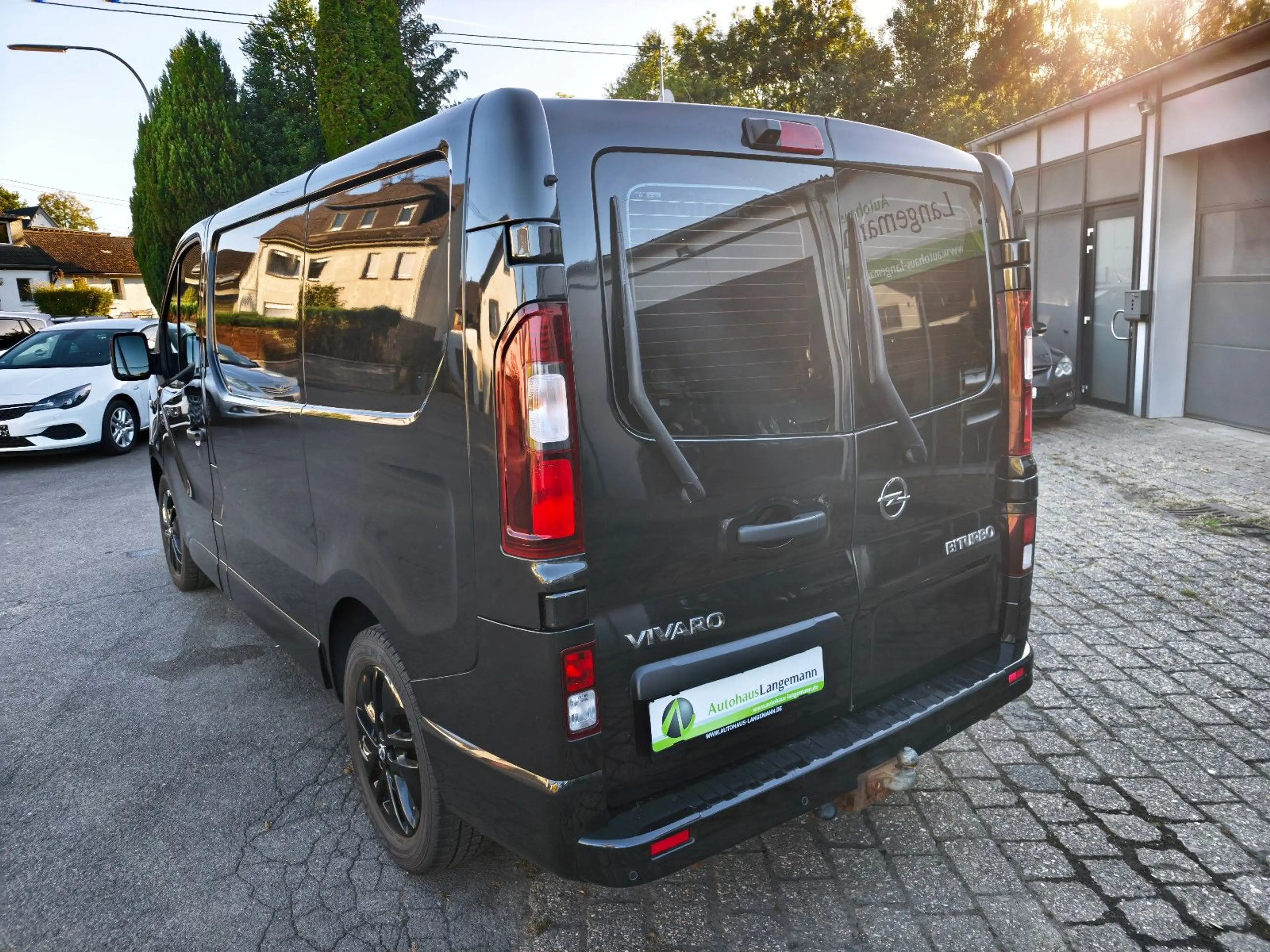 Opel Vivaro Kasten L1H1 2,7t NAVI KAMERA ALU AHK — photo 3