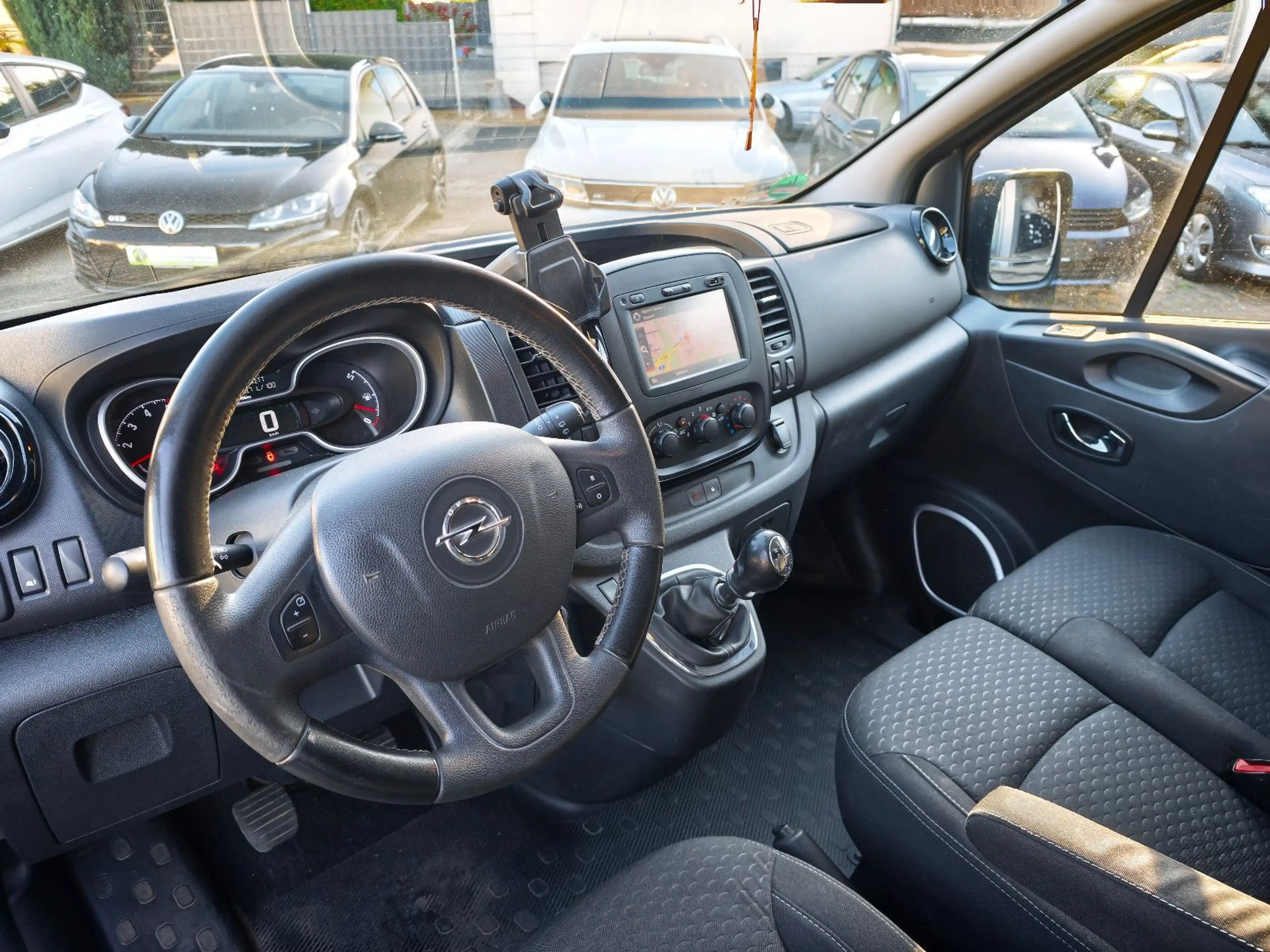 Opel Vivaro Kasten L1H1 2,7t NAVI KAMERA ALU AHK — photo 9