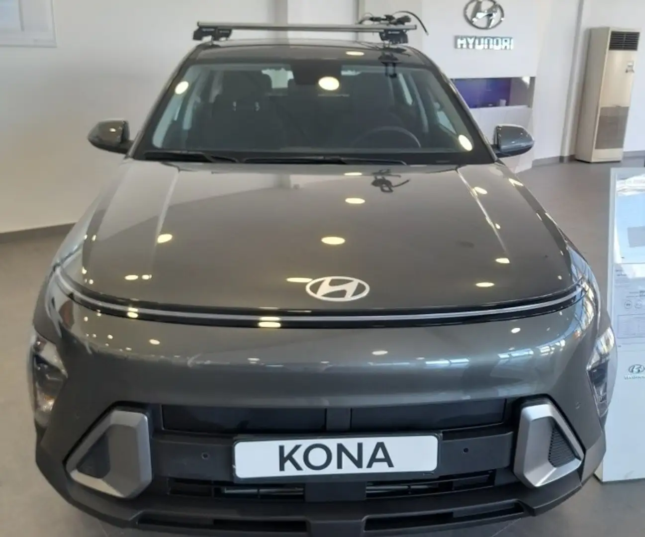 Hyundai KONA 1.6 TGDI Maxx 4x2 Gris - 1
