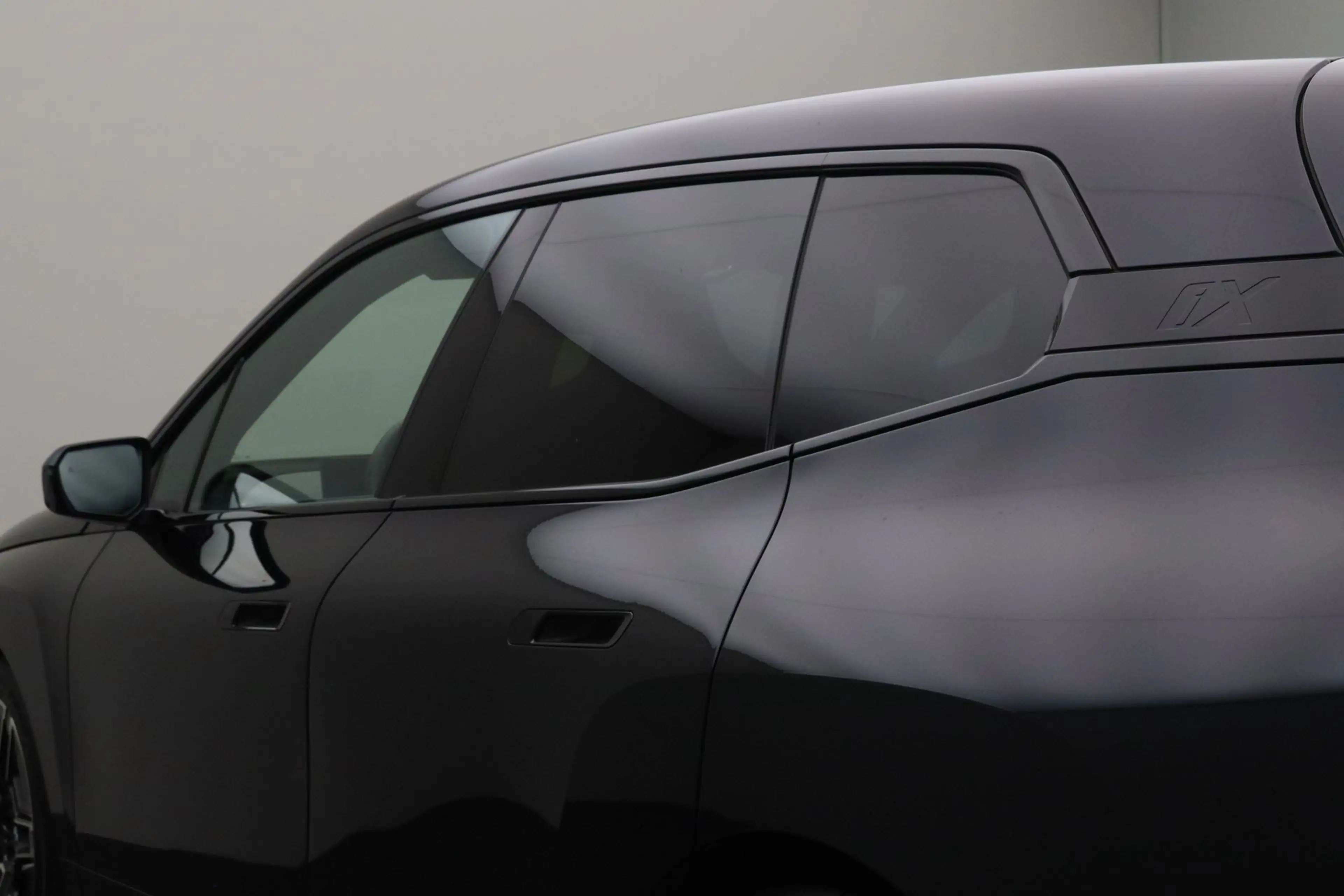 BMW iX xDrive60 112 kWh | M Sportpakket Pro | Achterasbes — photo 7
