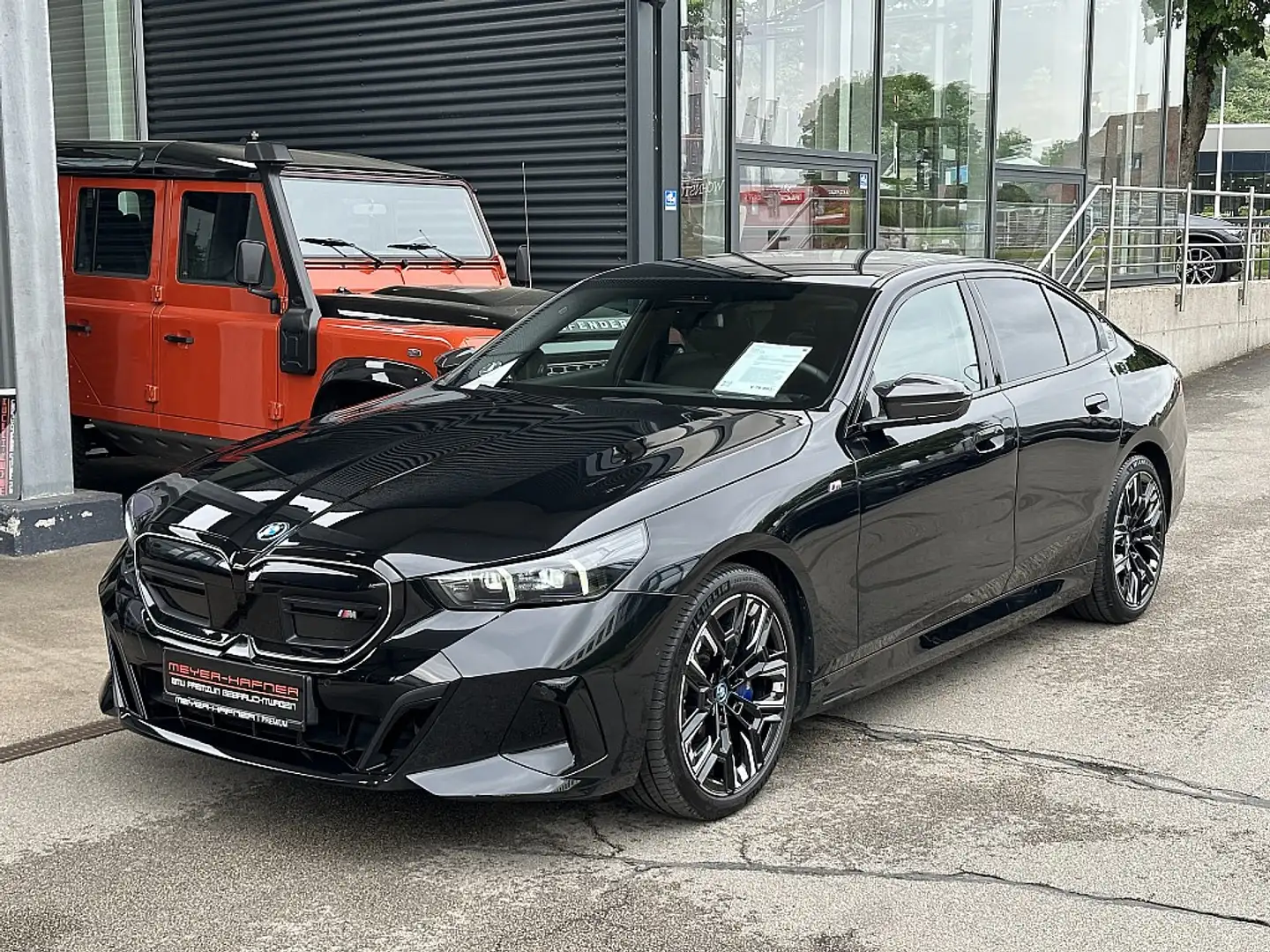 BMW i5 M60 xDrive 81,2kWh Noir - 1