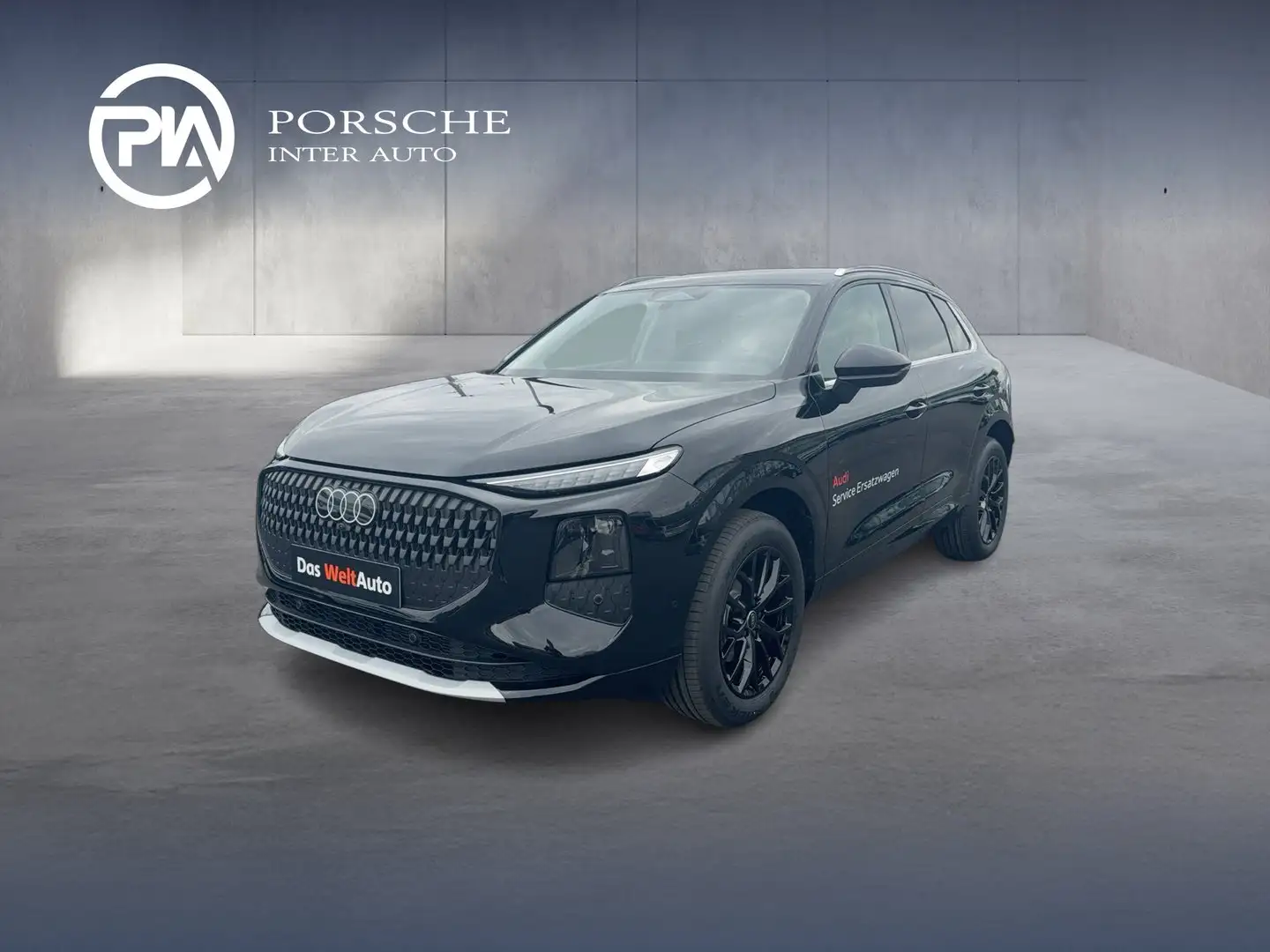 Audi Q3 TFSI 110 kW  intense Schwarz - 1