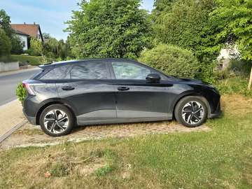 MG4 LUXURY 204 CH ELECTRIC