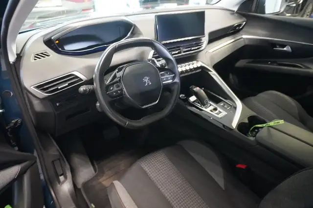 Peugeot 5008 view 7
