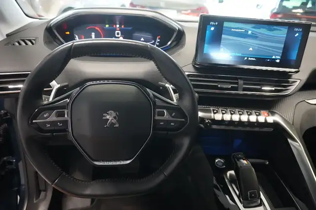 Peugeot 5008 view 12