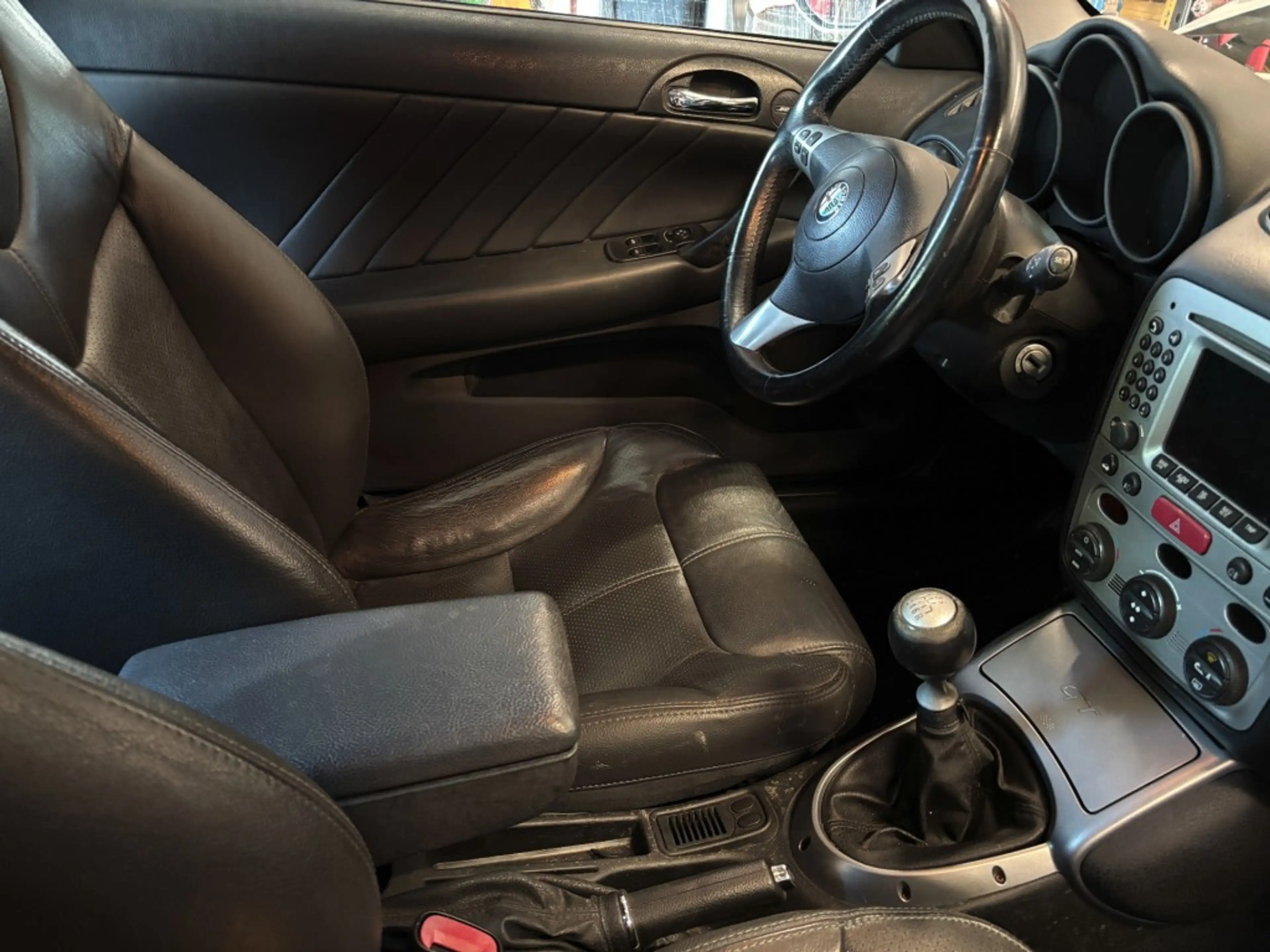 Alfa Romeo GT 3.2 V6 Busso  Q2 Diff.18'velgen Leder Bose org.NL — photo 14