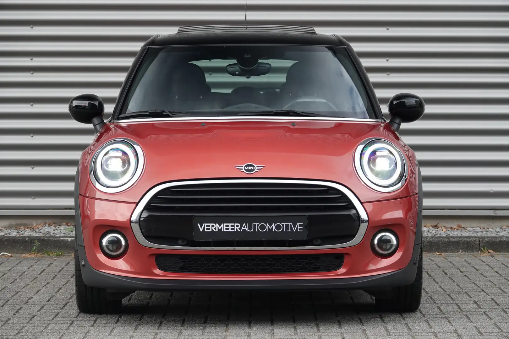 MINI Cooper Mini 1.5 Summer Red Edition | Pano | H&K | Carplay Rood - 2