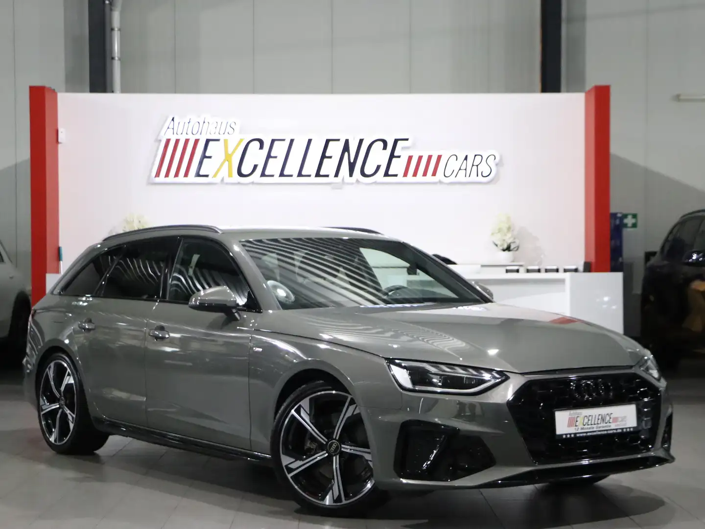 Audi A4 Avant 35 TDI COMPETITION-EDITION S-LINE BLACK Grau - 1