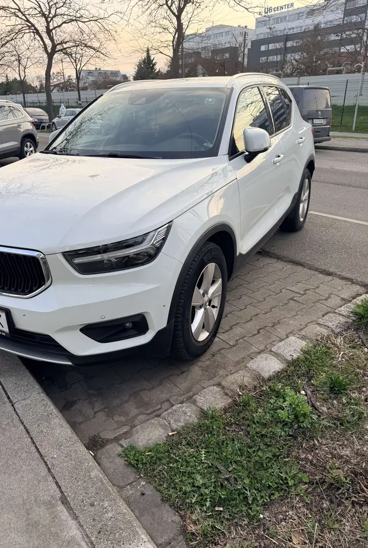 Volvo XC40 XC40 T3 Momentum Pro Weiß - 1