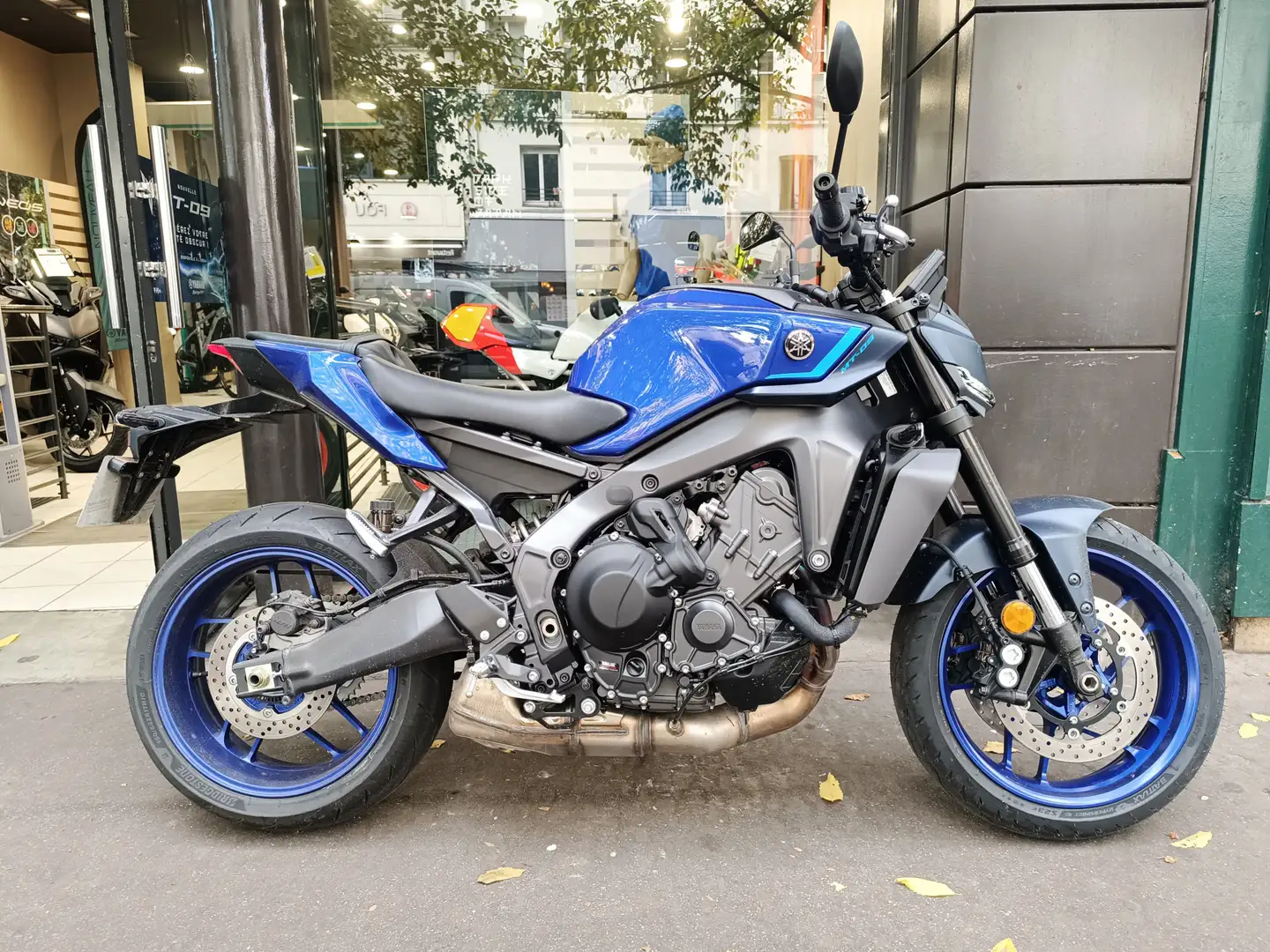 Yamaha MT-09 Blau - 1