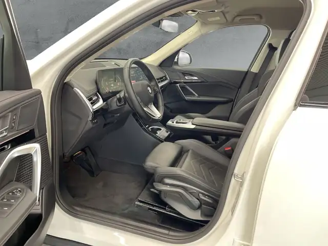 BMW X1 view 8