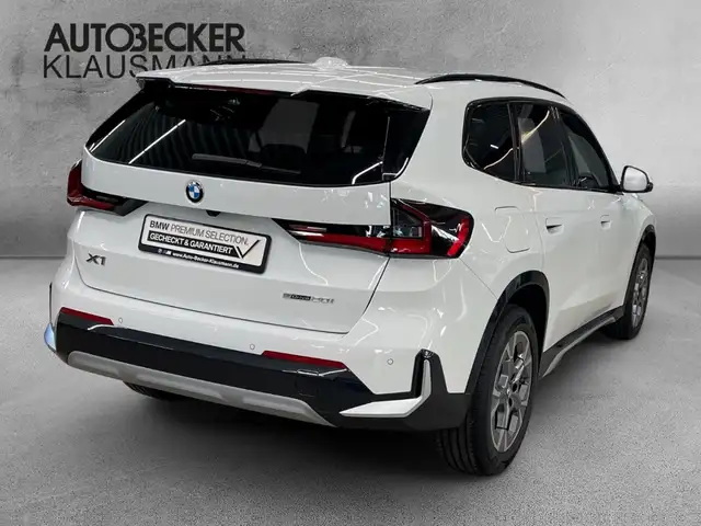 BMW X1 view 2