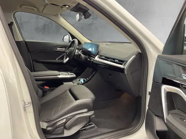 BMW X1 view 11
